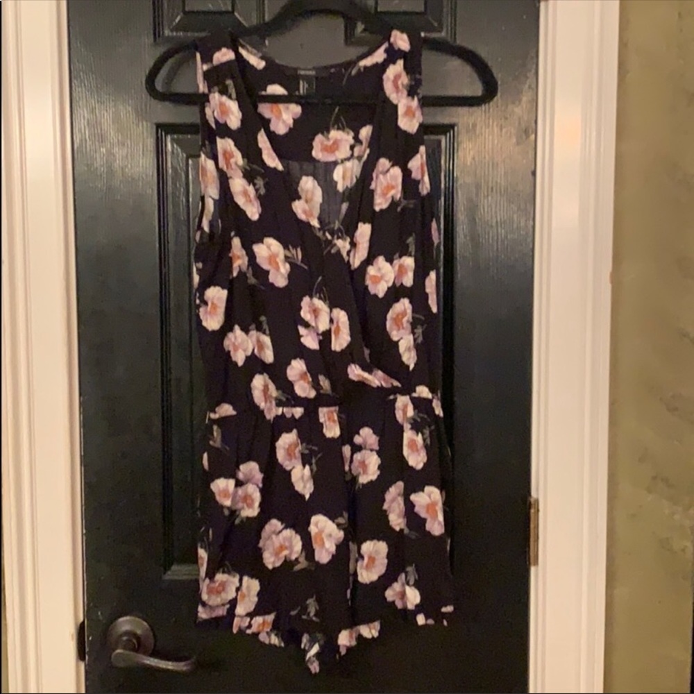 Forever 21 romper size L